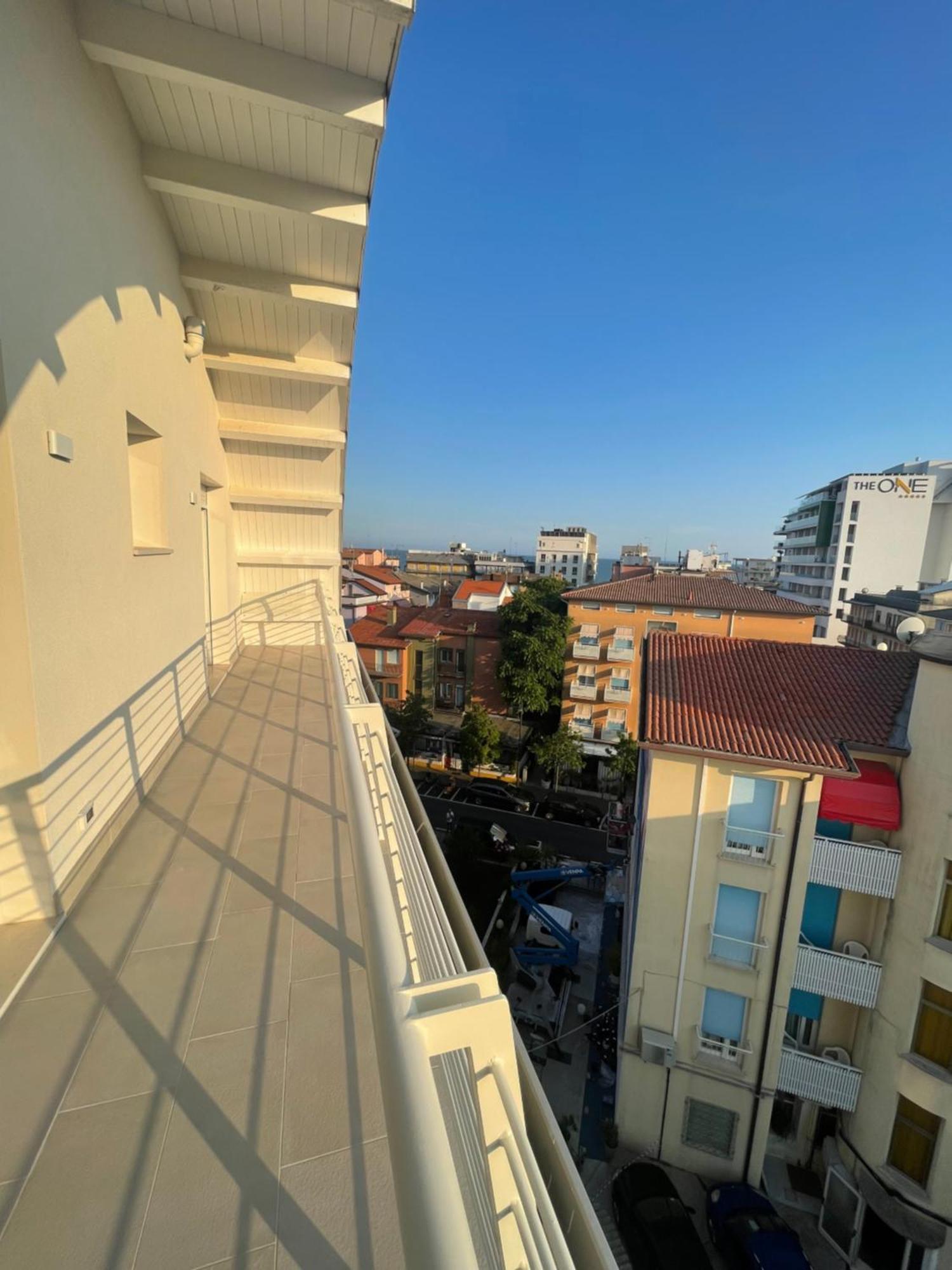 Woody Green Penthouse Sea View - Agenzia Cocal Каорле Екстер'єр фото